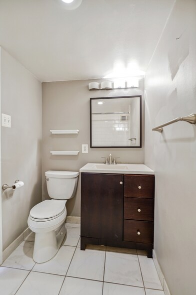 Building Photo - 1900 Lyttonsville Rd