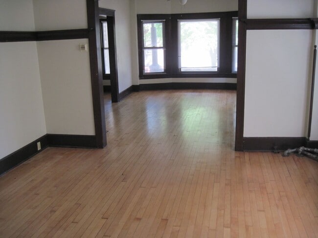 Building Photo - 2417 N Cramer St