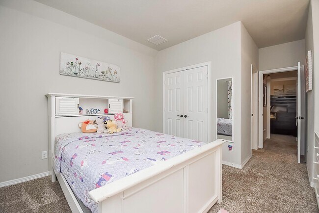 Building Photo - 3342 Breeze Bluff Way