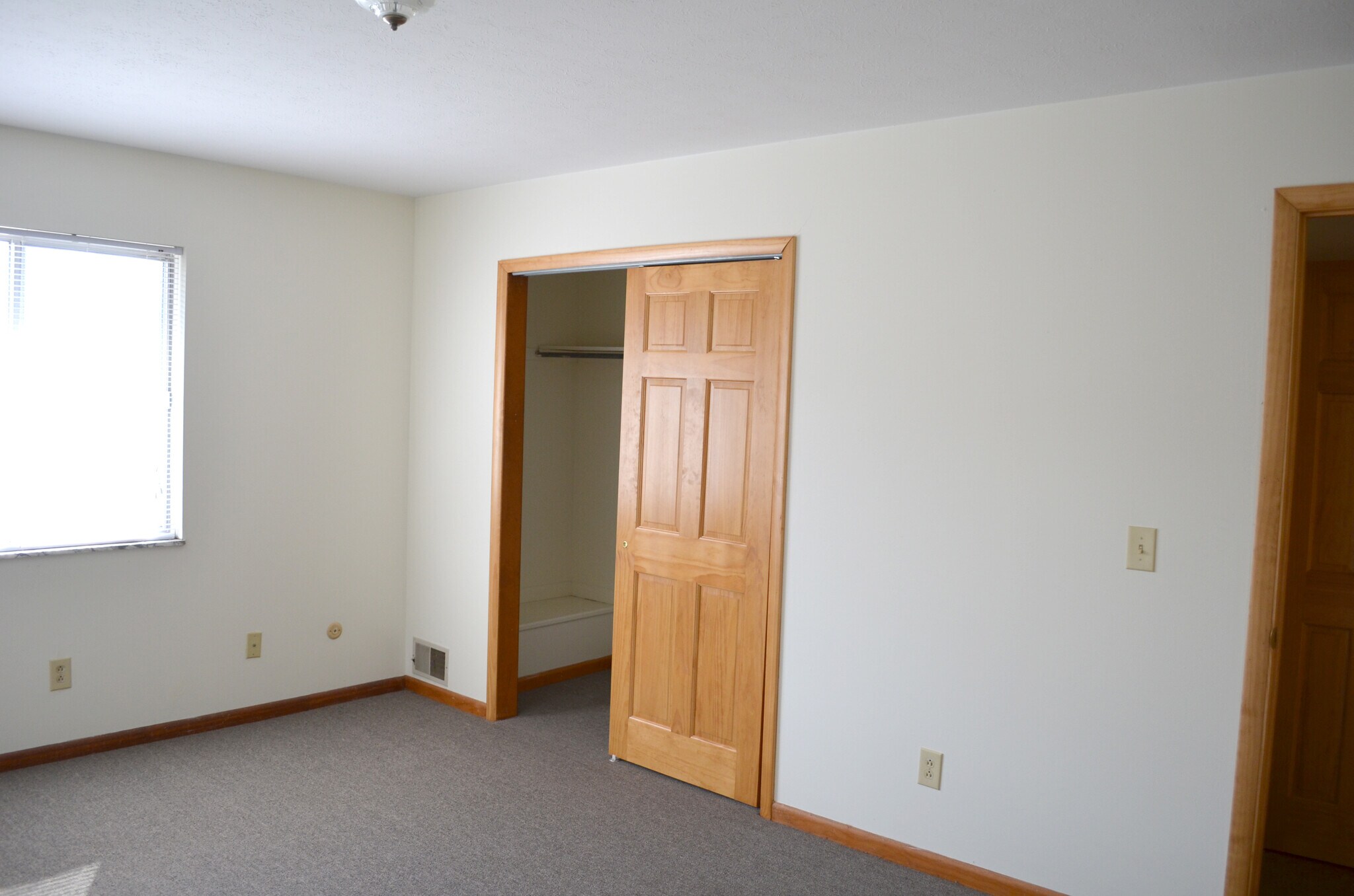 Building Photo - 6626 Ervin Rd