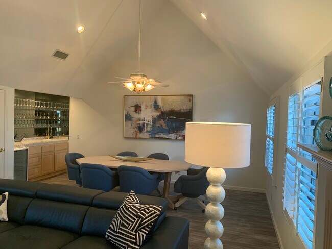 Living room/ TV room / wet bar/ conference room - 7635 Draper Ave