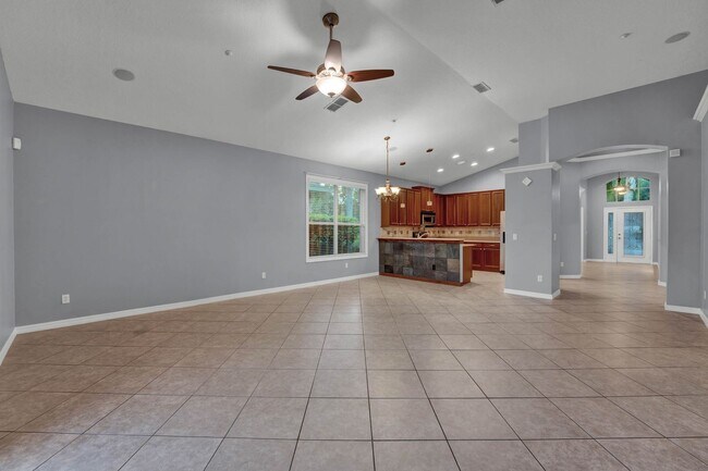 Building Photo - 10029 Silk Grass Dr
