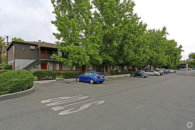 Building Photo - Morris Apartments