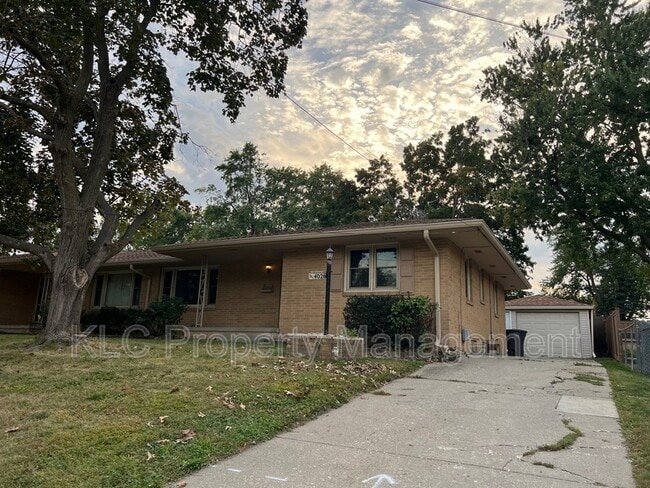 Primary Photo - 4026 43rd St