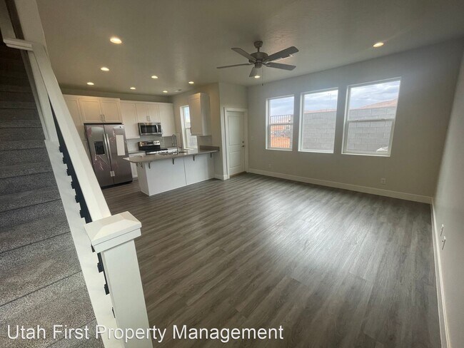 Building Photo - 3 br, 2.5 bath House - 3861 S Mustang Vall...