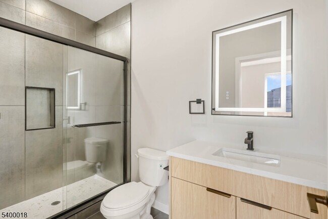 Building Photo - 108 Fleming Ave