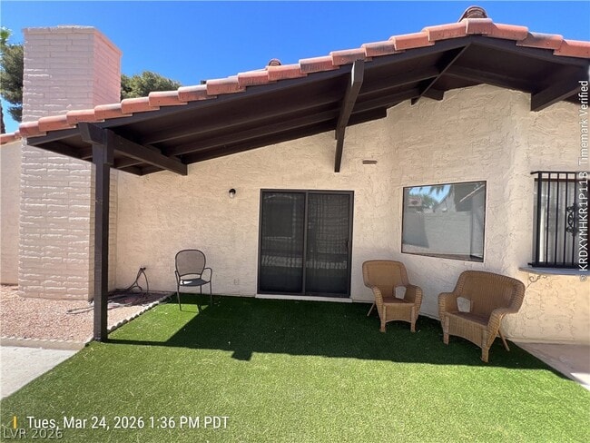 Building Photo - 2547 Egret Cir