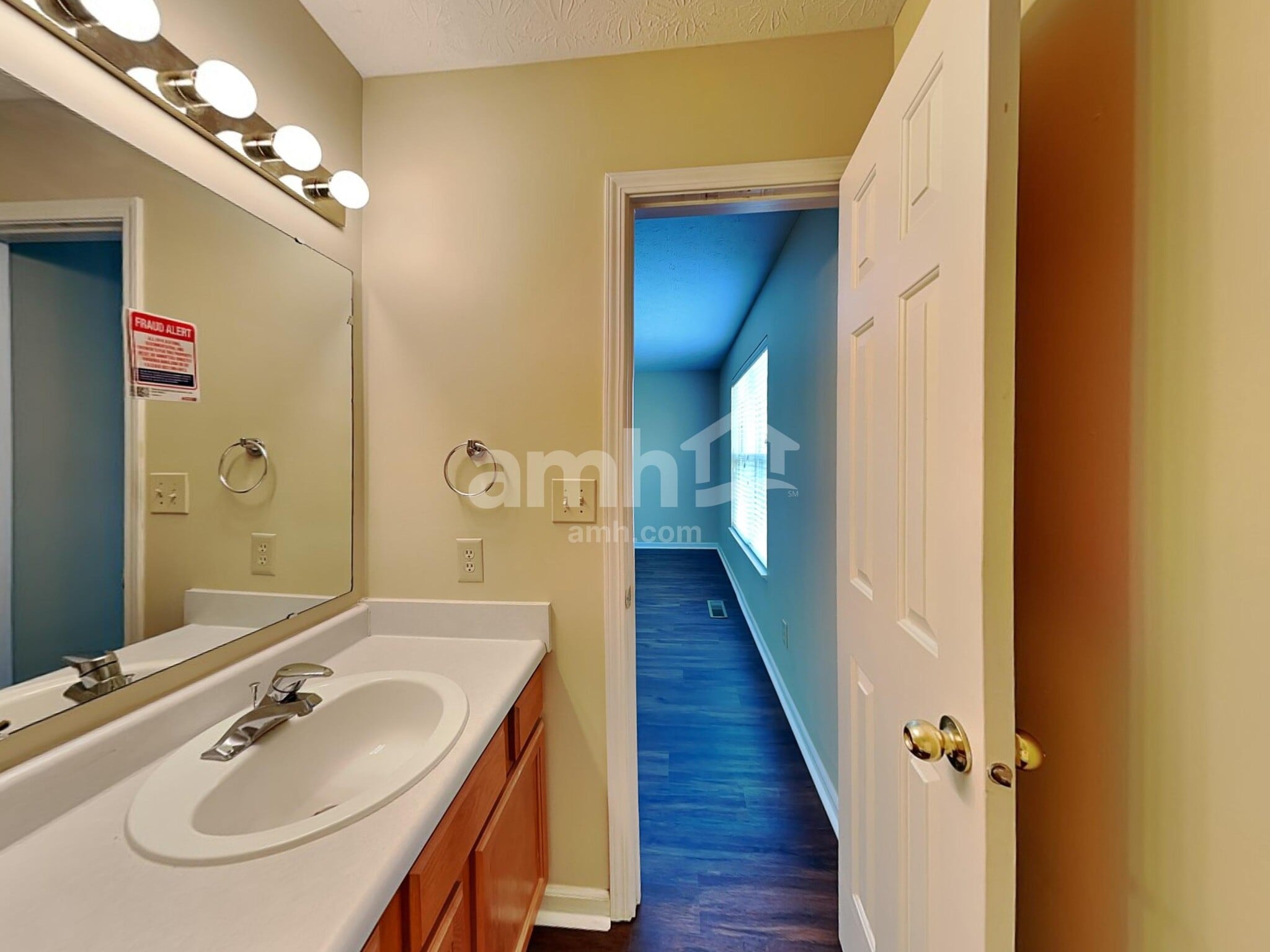 Building Photo - 2162 Turning Leaf Dr