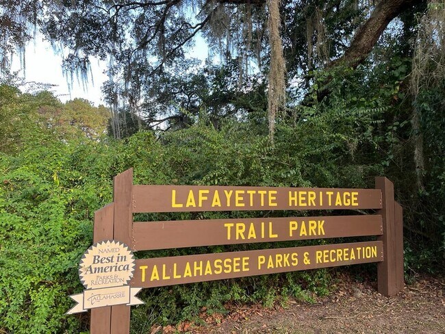 Building Photo - 4716 Plantation View Dr