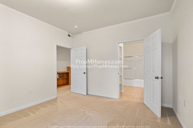 Building Photo - Wonderful Three Bedroom Condo at The Summe...