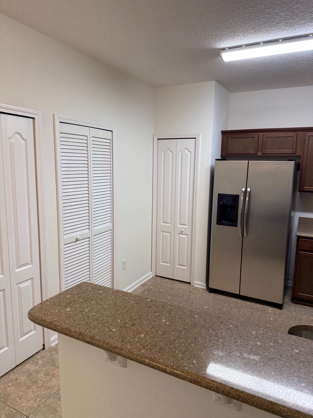 Building Photo - 4908 Key Lime Dr