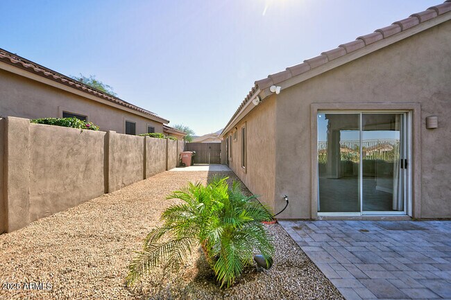 Building Photo - 10278 E Tierra Buena Ln
