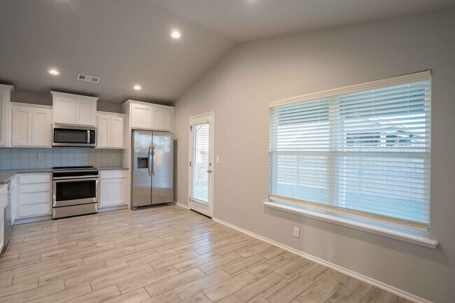 Building Photo - New Build Simmons Home and RARE - 4 Bedroom Owasso home