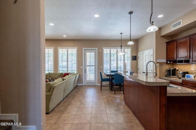 Building Photo - 1272 Franklin Quail Pl