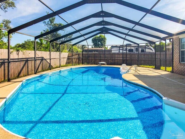 Building Photo - 412 Bay Oaks Dr