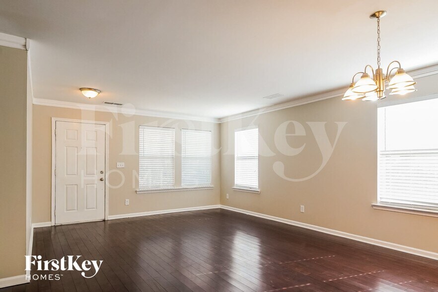 Building Photo - 2861 Brookford Ln SW