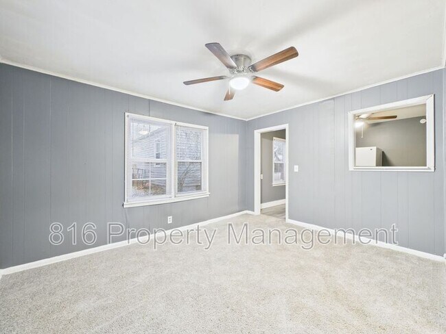 Building Photo - 7424 Bellefontaine Ave