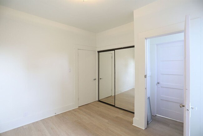 Building Photo - 2131 Fillmore St