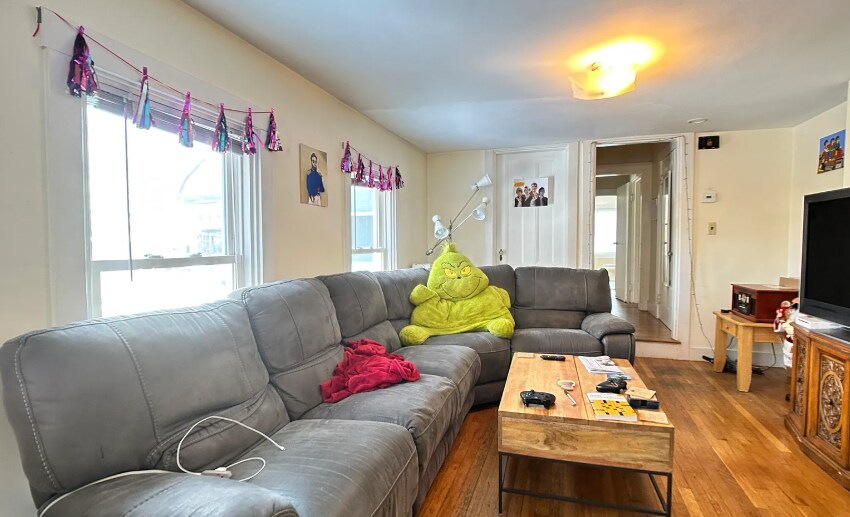 Building Photo - 28A Cherry St