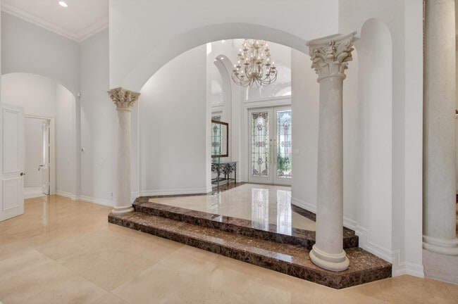 Building Photo - 331 Mizner Lake Estates Dr