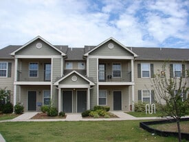 Building Photo - Huntington Falls Apartments