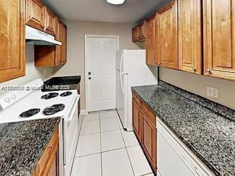 Building Photo - 624 SW 16th Ave