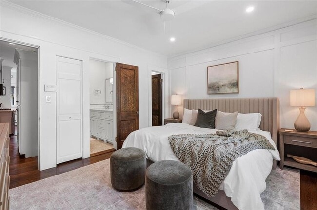 Building Photo - 663 Yorkshire Rd NE