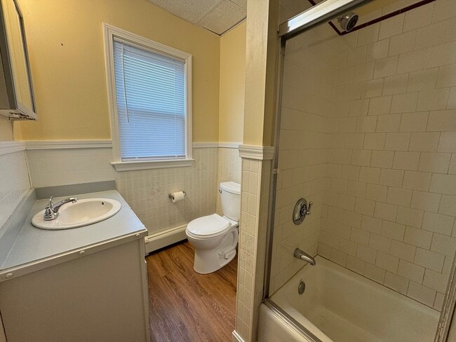 Building Photo - 171 Hunter St