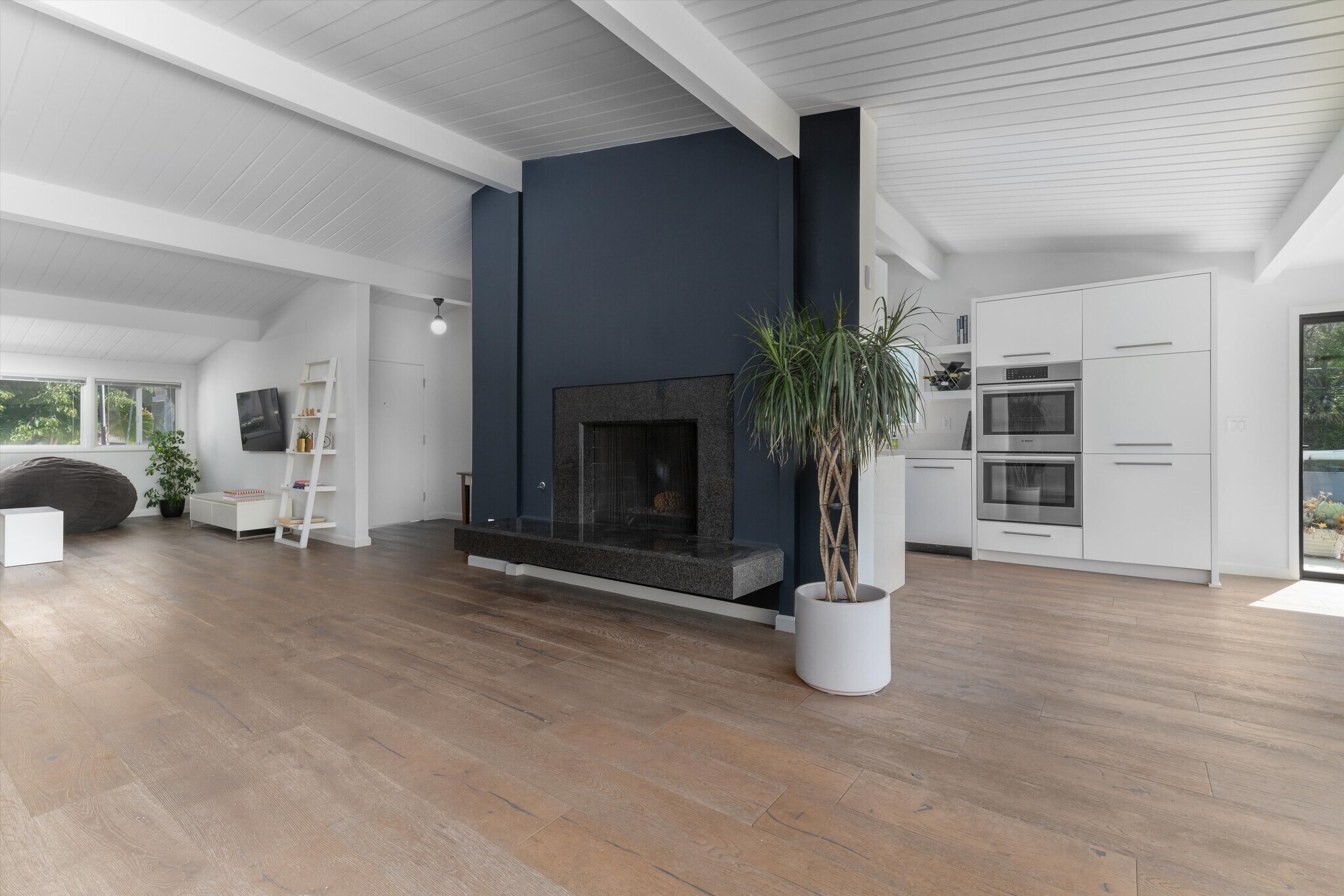 Building Photo - 15355 Stonewood Ter