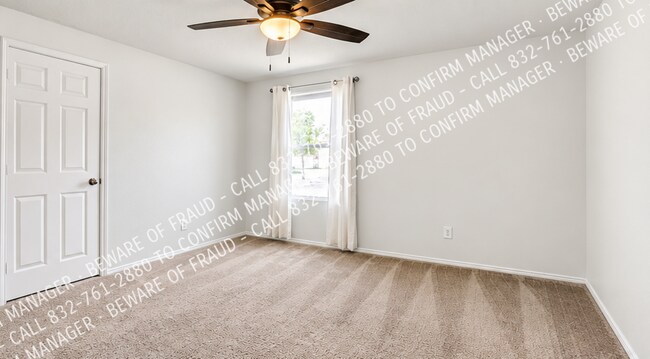 Building Photo - 1128 Foxglove Ln