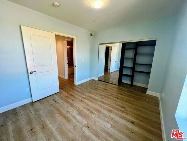 Building Photo - 5525 W Olympic Blvd