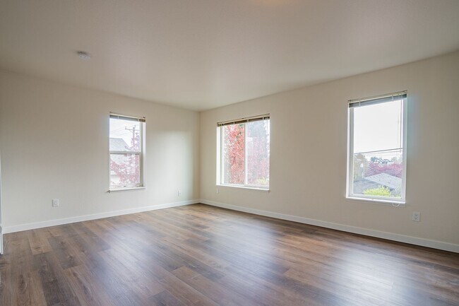 Building Photo - Bismark Apartments