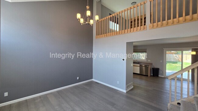 Building Photo - 5056 Weeping Willow Cir