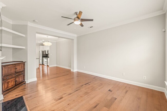 Building Photo - Newly Renovated Townhome Oasis in Wesley H...