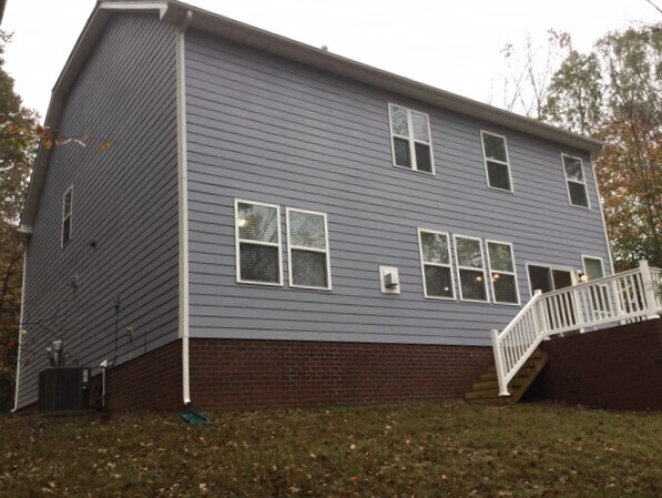 Building Photo - 303 South Fork Lane