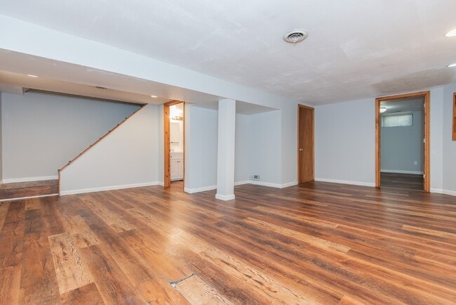 Building Photo - 10701 St Henry Ln