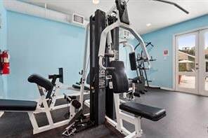 Building Photo - 2100 Tanglewilde St