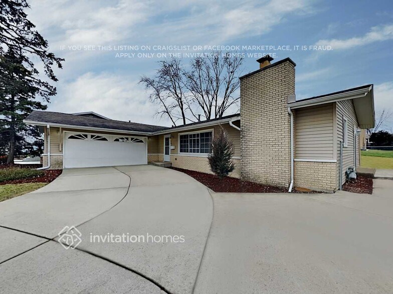 Primary Photo - 15416 Ridgeland Ave