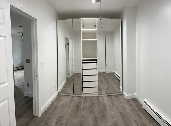 Building Photo - 120 Maltby St