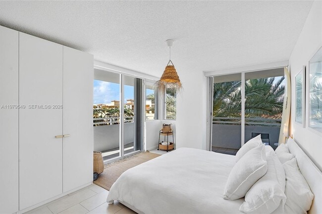 Building Photo - 8911 Collins Ave