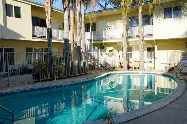 Resort Style Pool - 5860 Hazeltine Ave