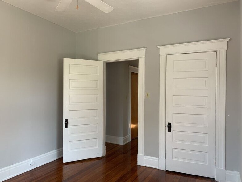 Building Photo - 287 McCormick Plz