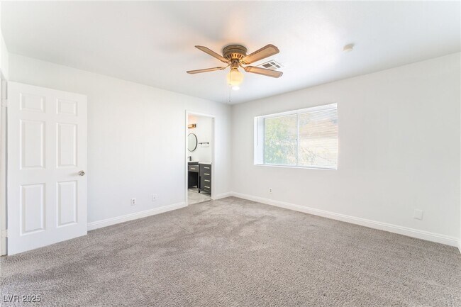 Building Photo - 3951 Steinbeck Dr