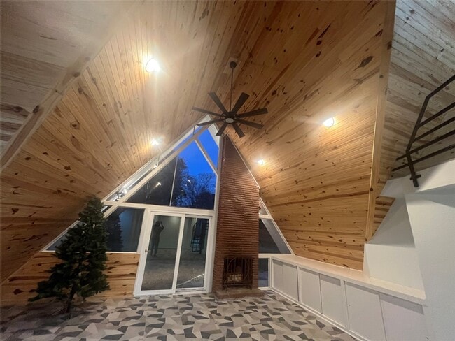 Building Photo - 415 Shirleen Dr