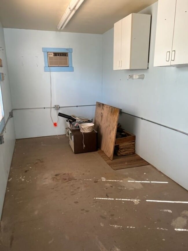 Building Photo - Beautiful home on a large corner lot with RV parking