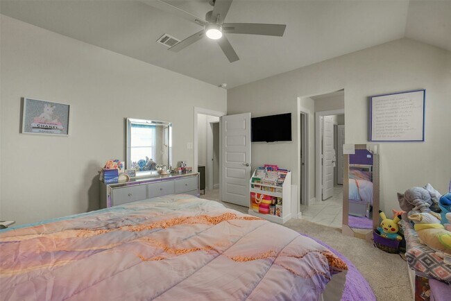 Building Photo - 23610 Iris Field Ct