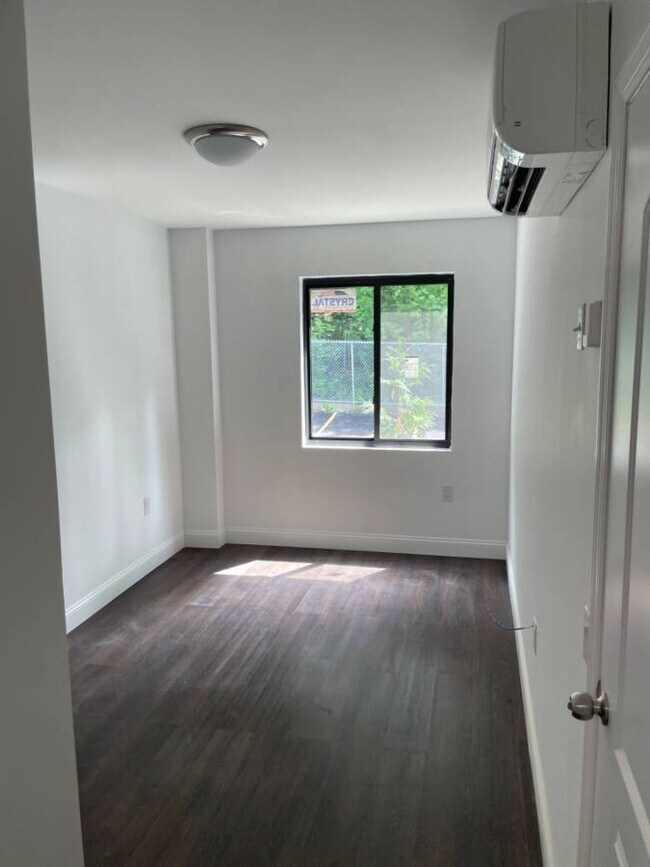 Building Photo - 7318 Yellowstone Blvd