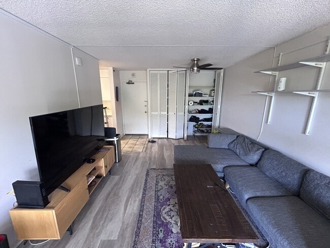 Building Photo - 2029 Nuuanu Ave