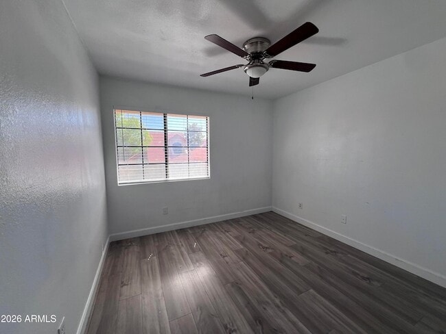 Building Photo - 4568 W Ivanhoe St