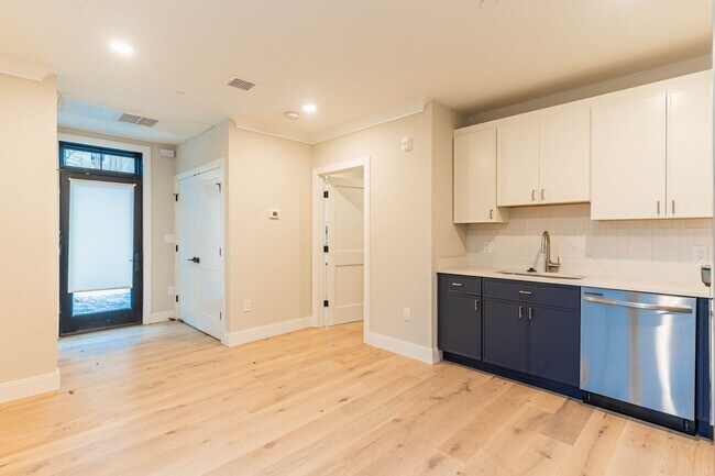 Building Photo - No Brokers Fee. New Building in Allston. C...